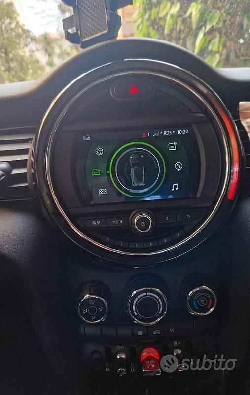 Usata Mini ONE Business 102 CV (75 kW) 2020 Blu/azzurro Utilitaria