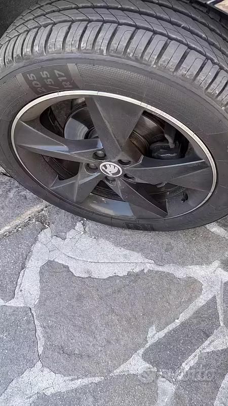 Usata Skoda Kamiq Monte Carlo 90 CV (66 kW) 2022 Nero SUV