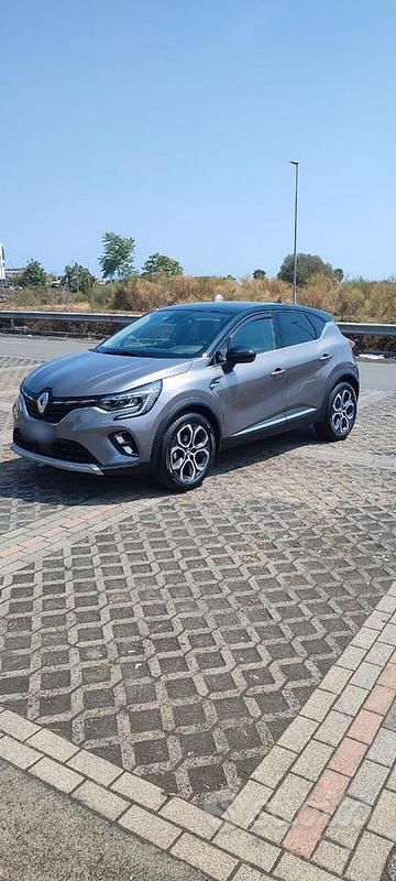 Usata Renault Captur 100 CV (73 kW) 2023 SUV