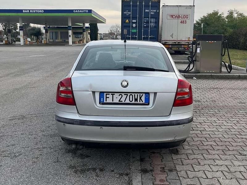 Usata Skoda Octavia 105 CV (77 kW) 2005 Grigio Berlina