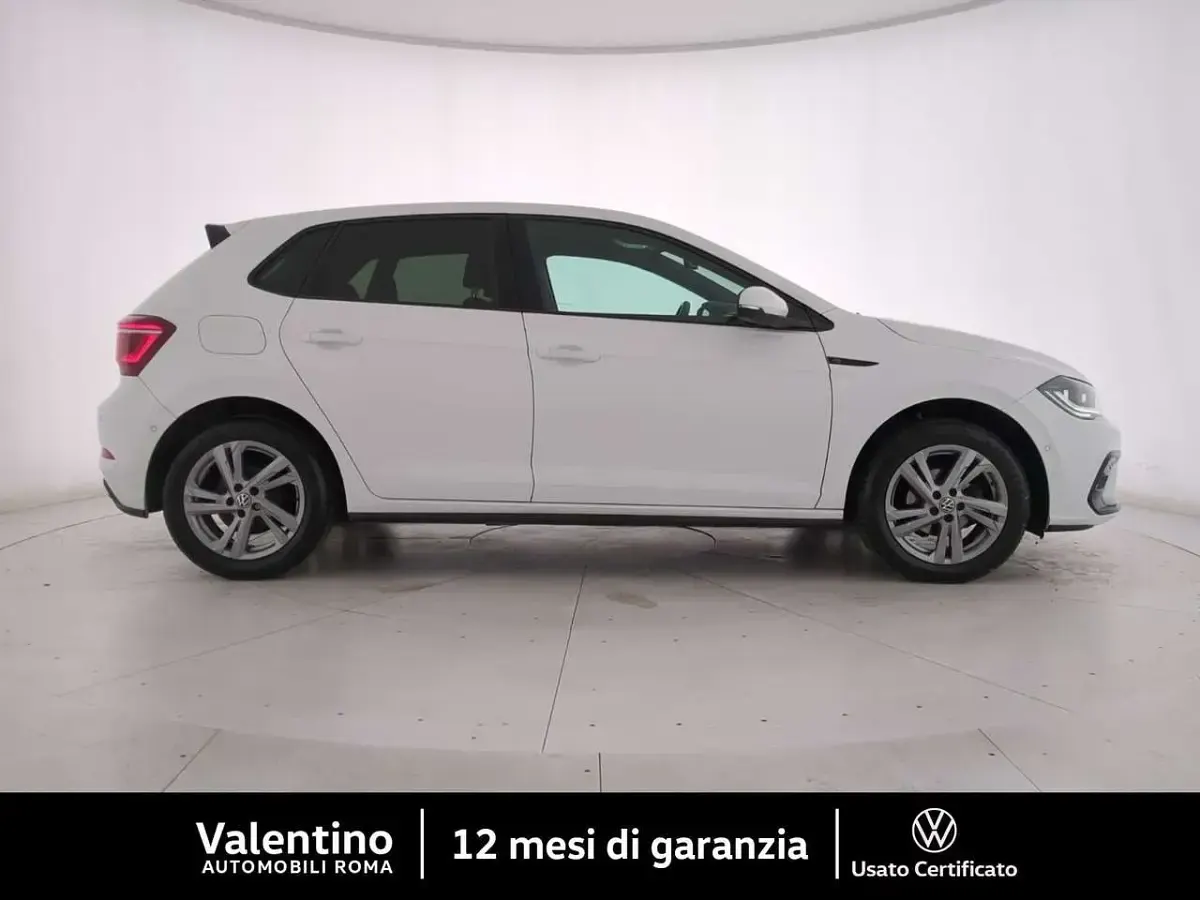 Usata VW Polo R-line 95 CV (69 kW) 2023 Bianco Utilitaria
