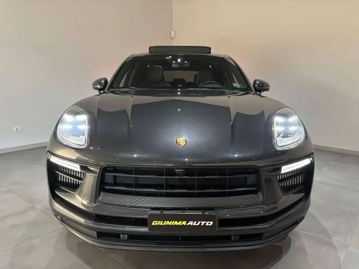 Usata Porsche Macan 381 CV (280 kW) 2022 Grigio SUV
