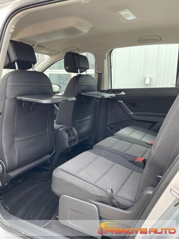 Usata VW Touran Comfortline 150 CV (110 kW) 2020 Argento Monovolume