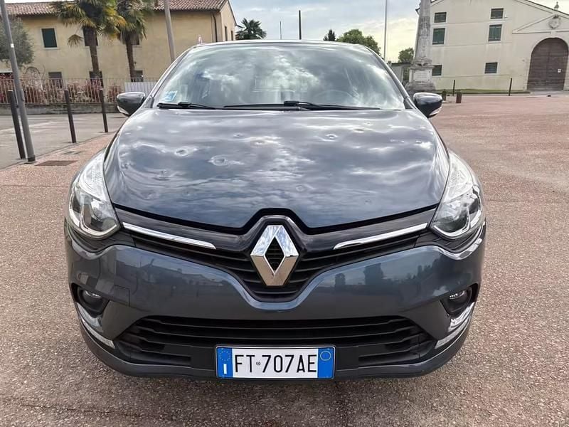 Usata Renault Clio IV 89 CV (65 kW) 2018 Grigio Berlina