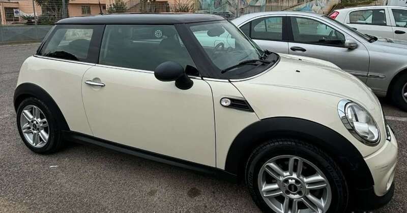 Gebruikt 2012 Mini Cooper D Hatchback | 6999 € (Eerlijke prijs) - Afbeelding 1/4