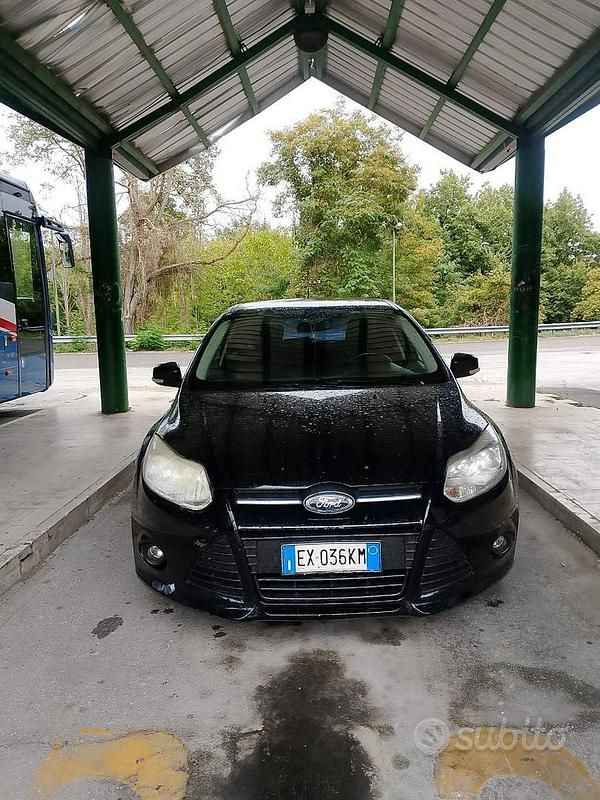 Usata Ford Focus 115 CV (84 kW) 2011 Nero Berlina