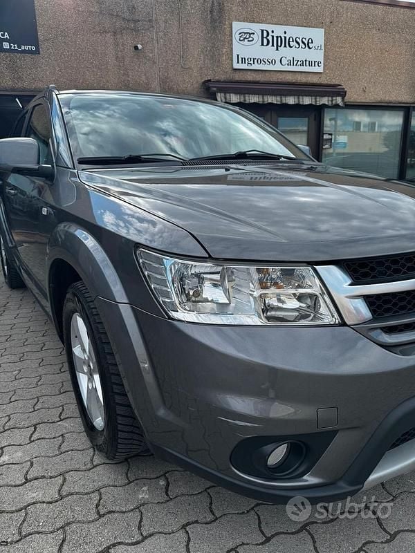 Usata Fiat Freemont 140 CV (102 kW) 2011 Nero SUV