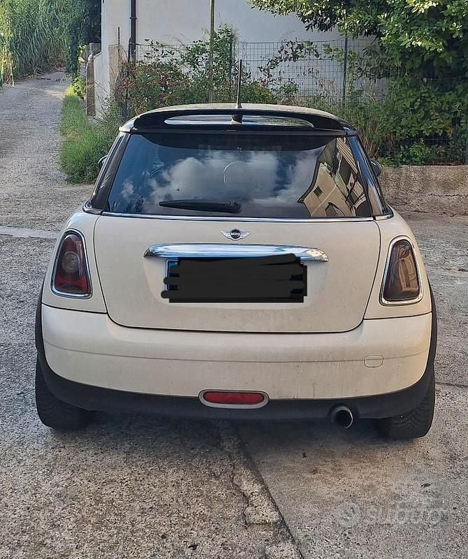 Usata Mini Cooper Coupé 112 CV (82 kW) 2010 Bianco Coupé