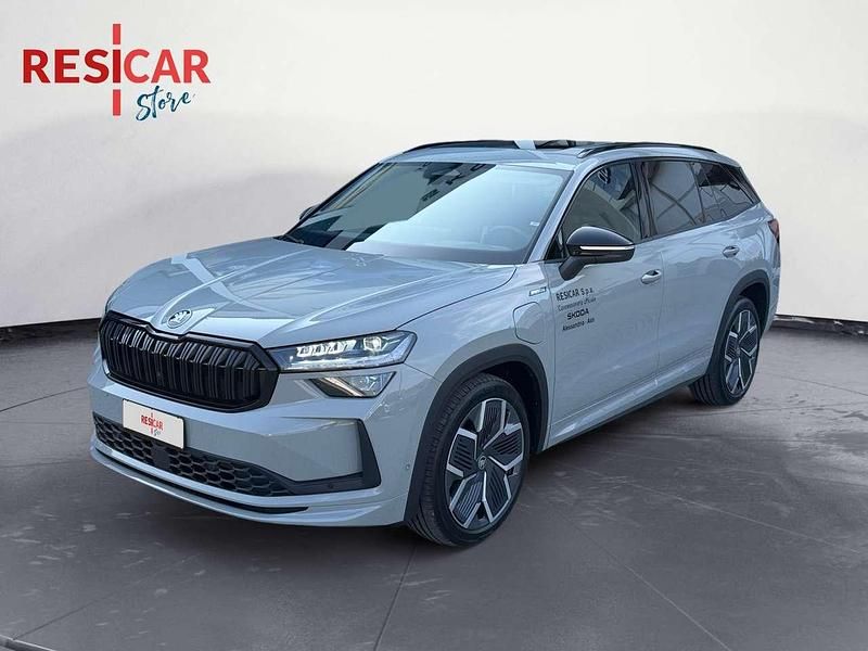 Nuova Skoda Kodiaq SportLine 150 CV (110 kW) 2025 Grigio acciaio SUV