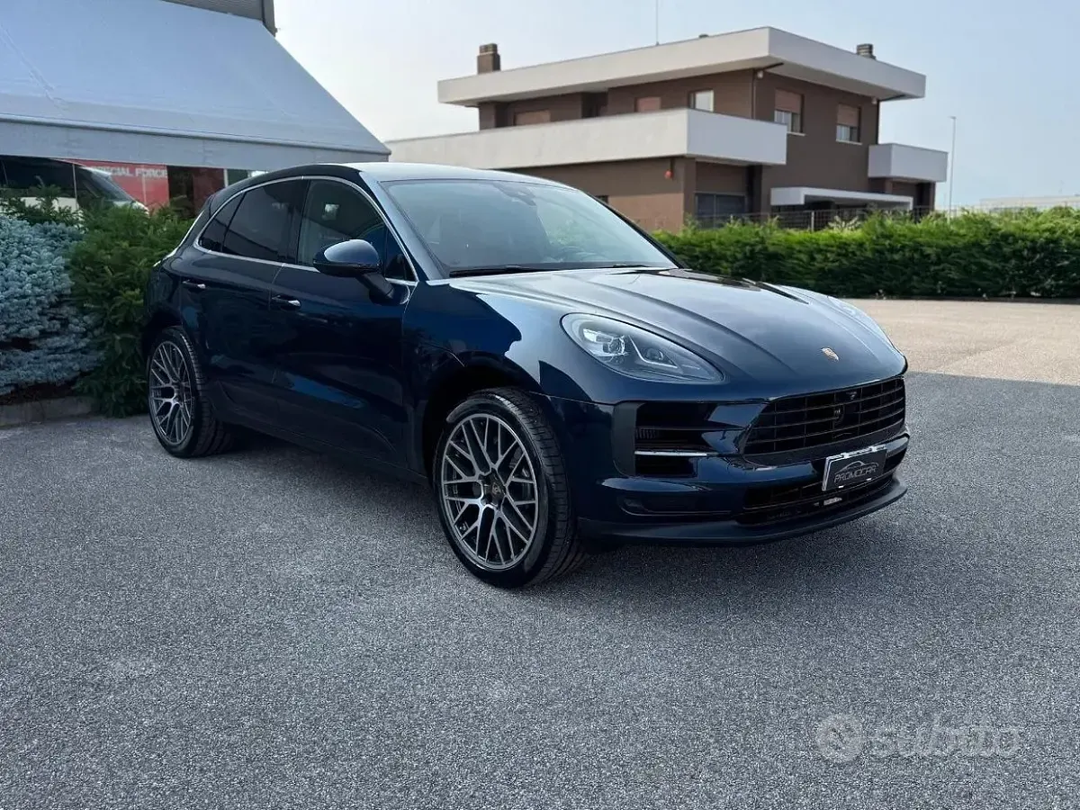 Usata Porsche Macan 354 CV (260 kW) 2019 Blu/azzurro SUV