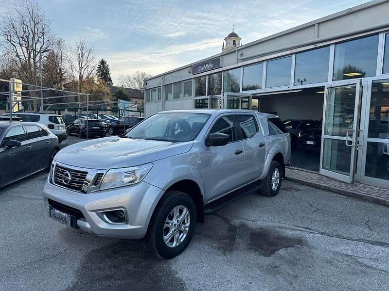 Usata Nissan Navara Acenta 163 CV (119 kW) 2020 Argento Pick-up