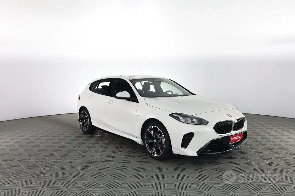 Usata BMW 120 M Sport 150 CV (110 kW) 2025 Alpine white Utilitaria