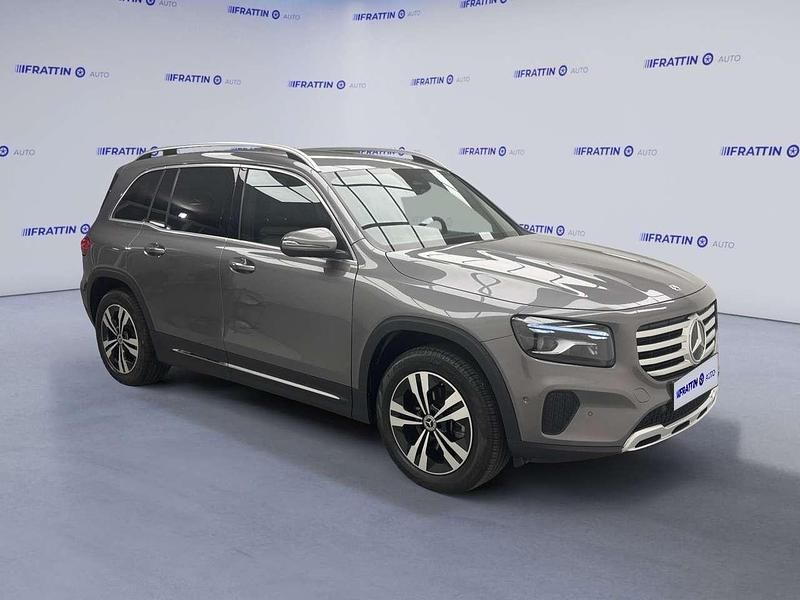 Usata Mercedes GLB200 Advanced Plus 163 CV (119 kW) 2024 Grigio montagna SUV
