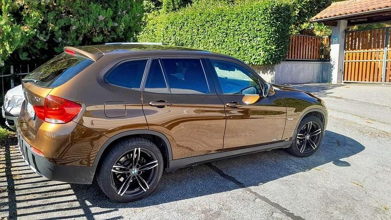 Usata BMW X1 143 CV (105 kW) 2011 Marrone SUV
