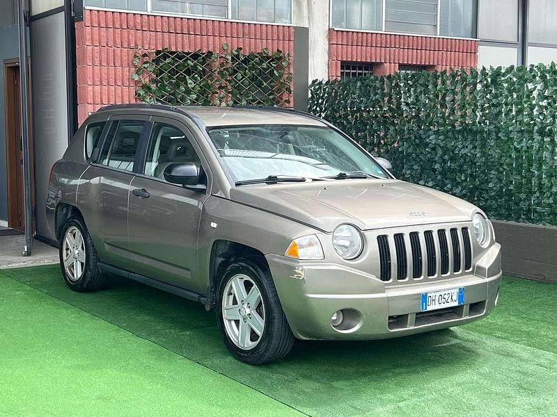 Usata Jeep Compass Limited 140 CV (102 kW) 2007 Oro SUV