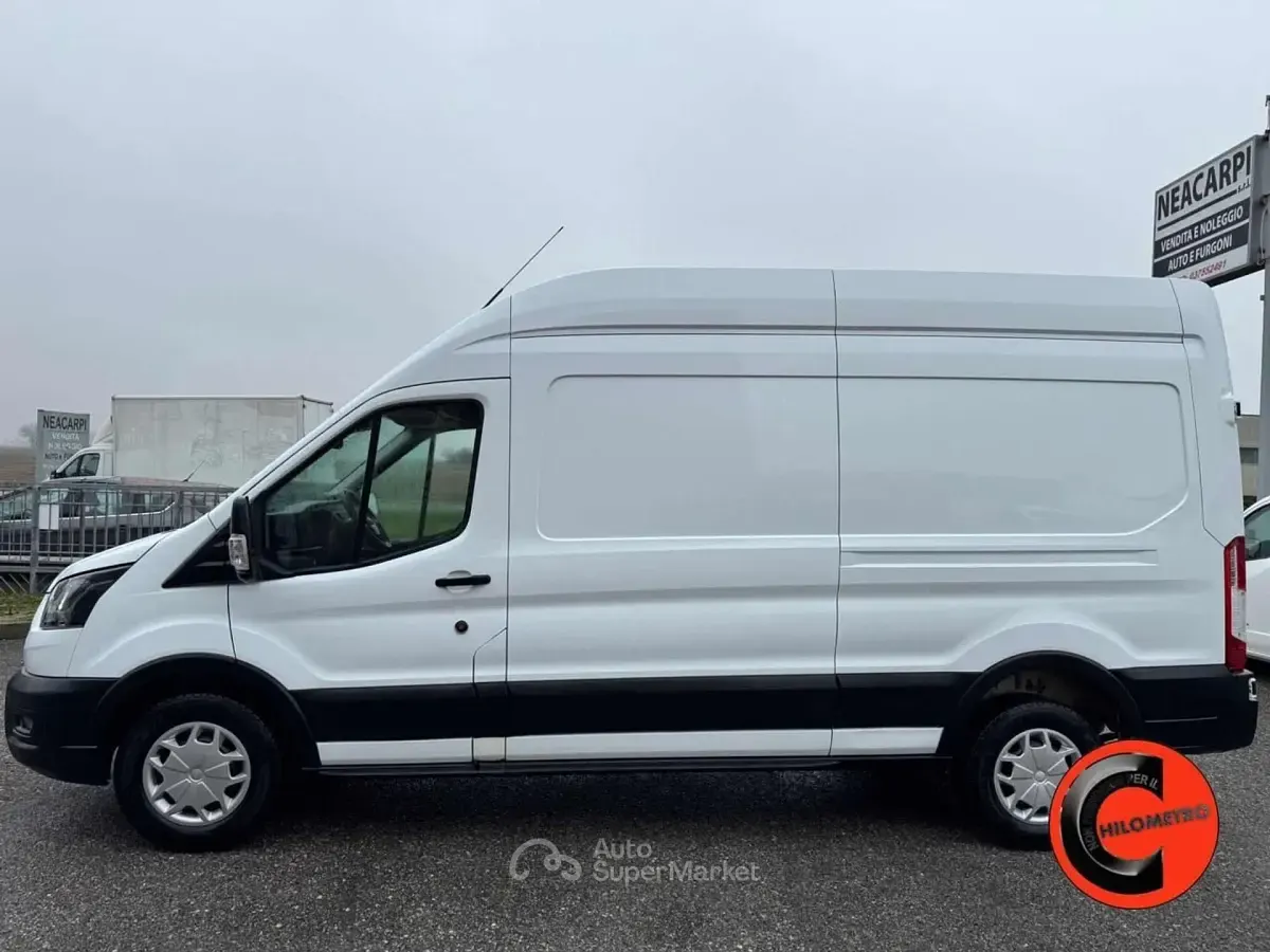 Usata Ford Transit 170 CV (125 kW) 2022 Bianco pastello Berlina