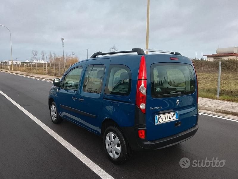 Usata Renault Kangoo 2009 Blu Berlina