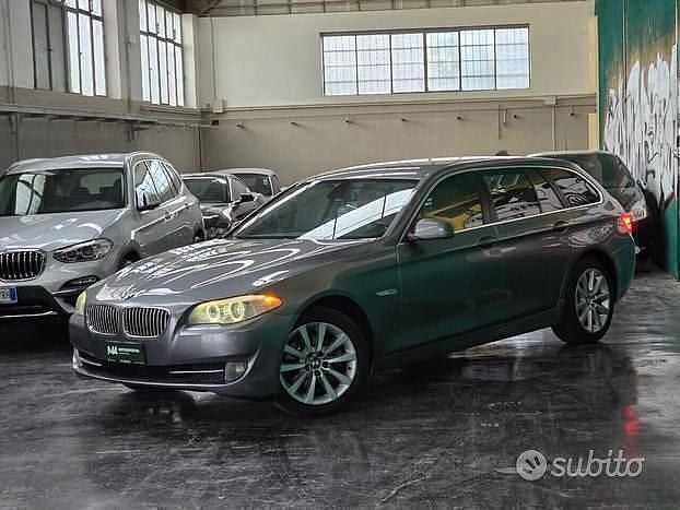 Usata BMW 520 Luxury Line 184 CV (135 kW) 2014 Grigio Station wagon
