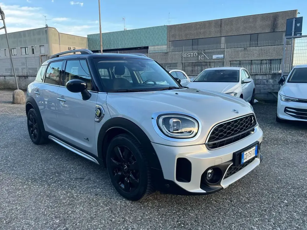 Usata Mini Cooper Countryman Business 125 CV (91 kW) 2020 Bianco SUV