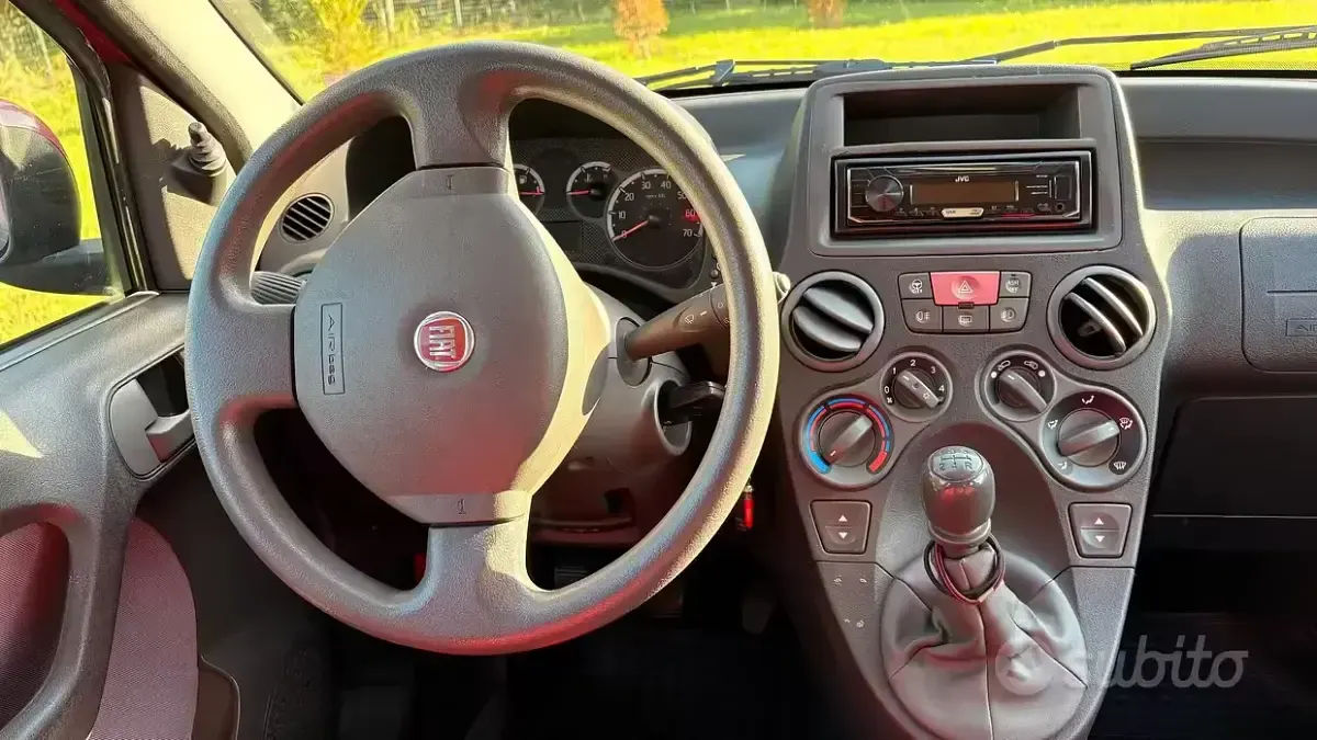 Usata Fiat Panda 69 CV (50 kW) 2010 Rosso Utilitaria