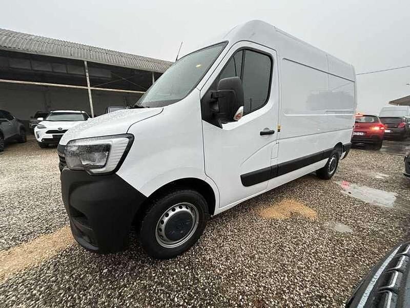 Usata Renault Master 135 CV (99 kW) 2023 Bianco Berlina