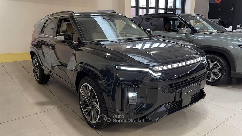 Nuova Ssangyong (KGM) Actyon 163 CV (119 kW) 2025 Nero SUV