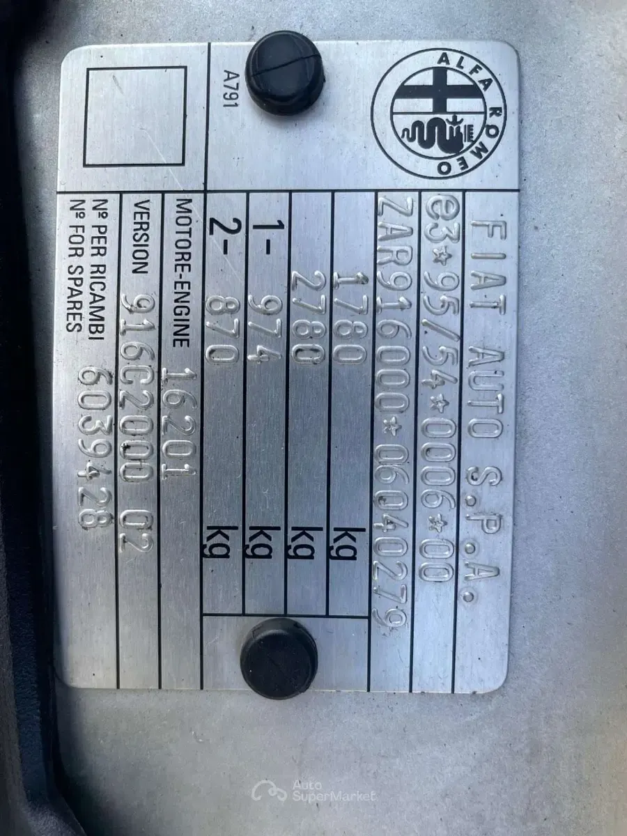 Usata Alfa Romeo Alfetta GT/GTV 150 CV (110 kW) 1997 Argento Coupé