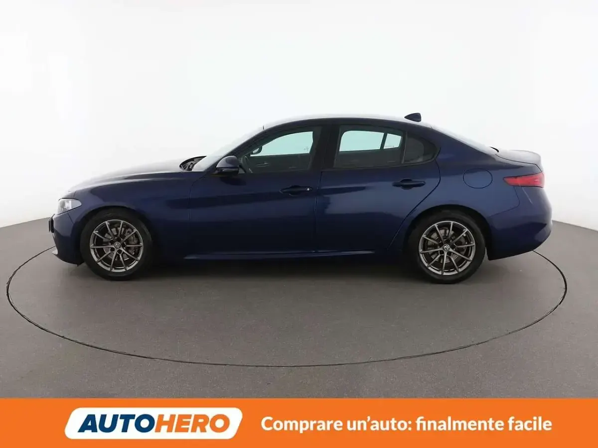 Gebraucht Alfa Romeo Giulia 150 PS (110 kW) 2017 Blau Limousine