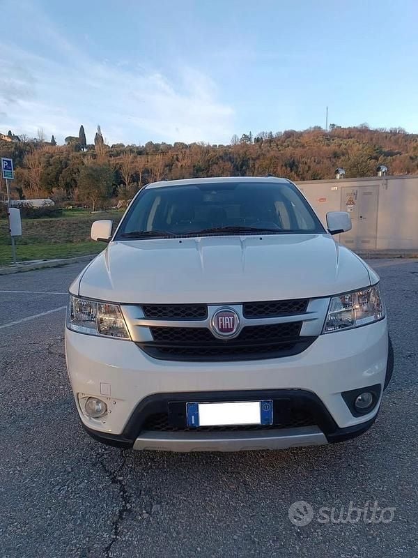 Usata Fiat Freemont 140 CV (102 kW) 2011 Bianco SUV