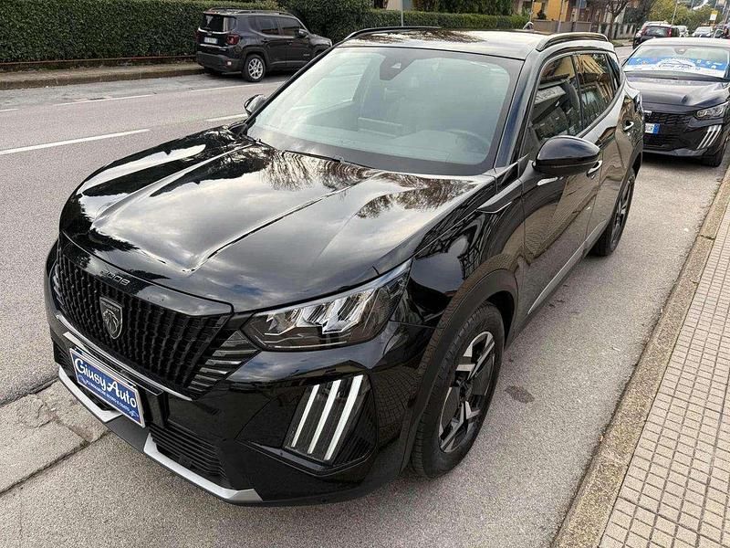 Usata Peugeot 2008 Allure 101 CV (74 kW) 2025 Nero SUV