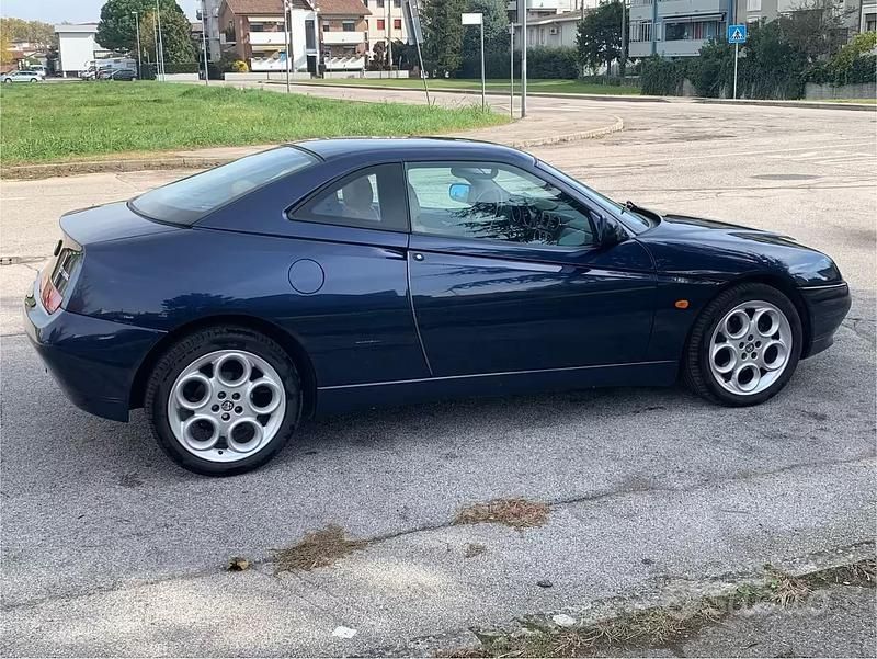 Usata Alfa Romeo GTV 2000 Coupé