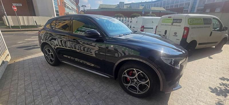 Usata Alfa Romeo Stelvio Ti 209 CV (153 kW) 2022 Nero SUV