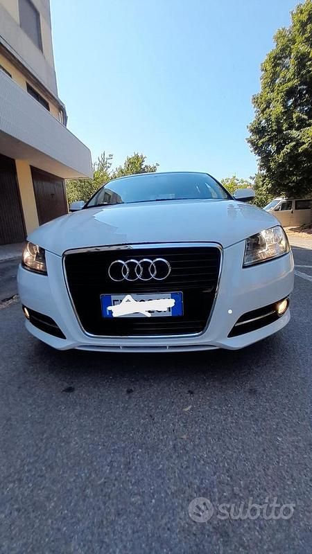 Usata Audi A3 Attraction 105 CV (77 kW) 2012 Bianco Utilitaria