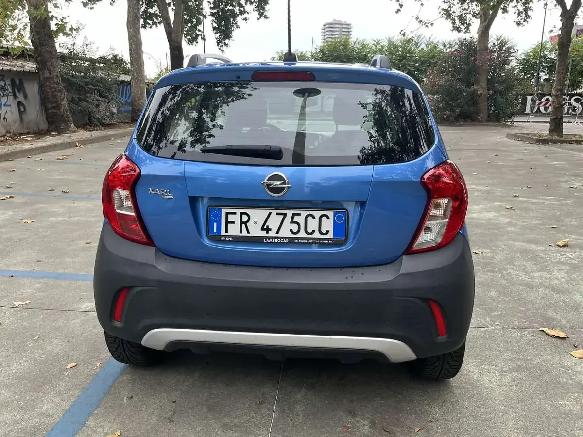 Usata Opel Karl Rocks 73 CV (53 kW) 2018 Blu/azzurro Utilitaria