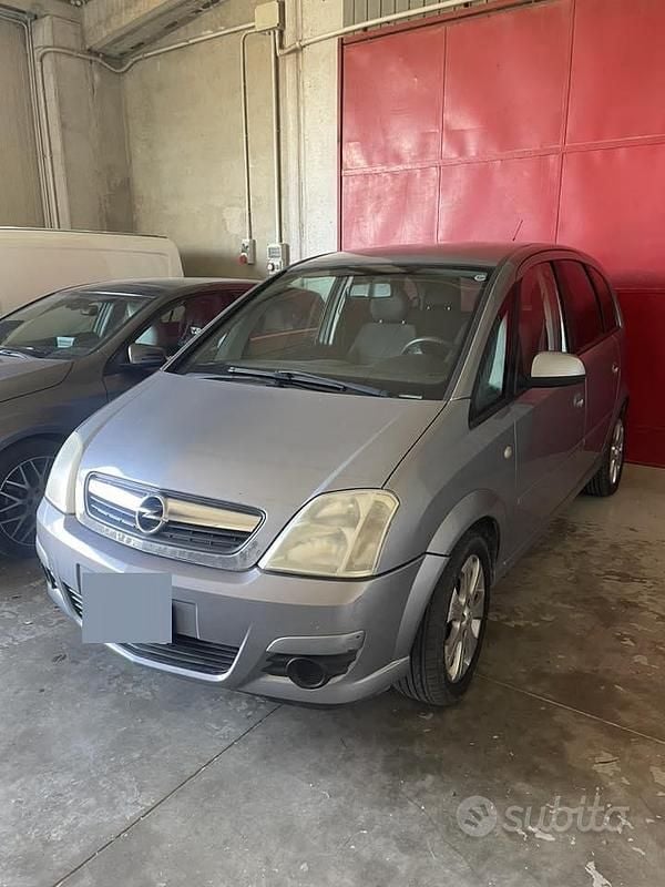 Usata Opel Meriva 75 CV (55 kW) 2008 Grigio Monovolume