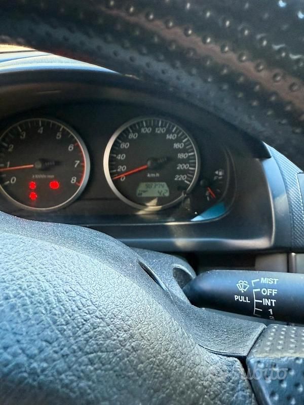 Usata Mazda 2 2000 Grigio Monovolume