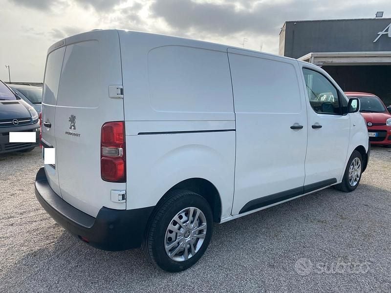 Usata Peugeot Expert Premium 122 CV (89 kW) 2016 Bianco Furgone