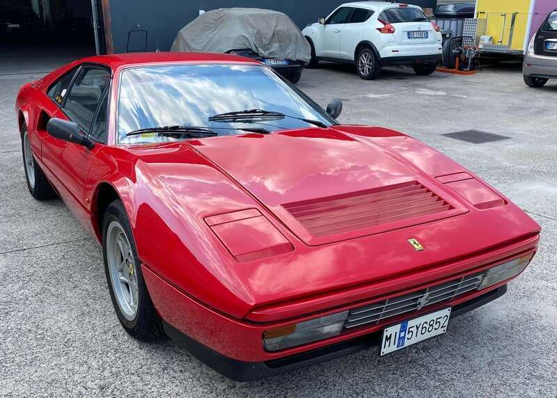 Usato 1987 Ferrari 328 3.2 Benzin 271 CV (105.000 €)