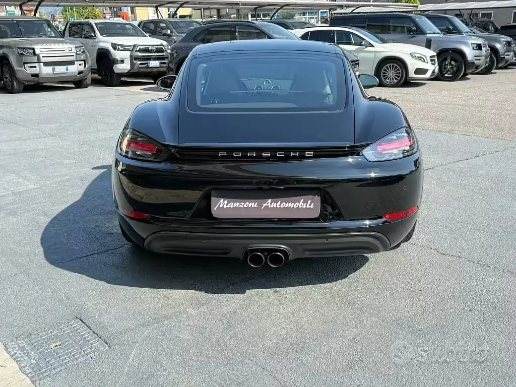 Usata Porsche 718 Cayman 300 CV (220 kW) 2021 Nero Coupé