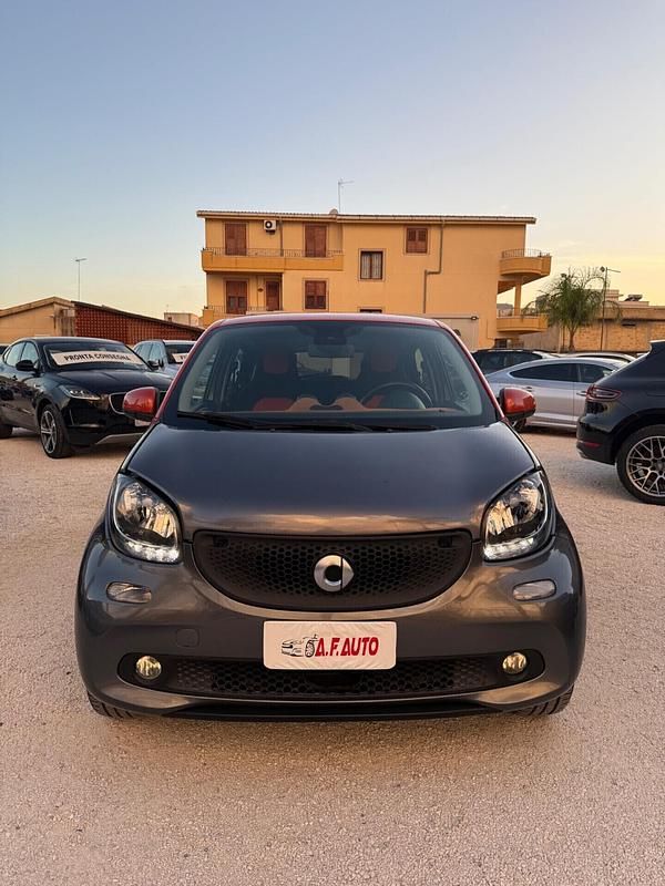 Usata Smart ForFour Passion 70 CV (51 kW) 2019 Grigio Utilitaria