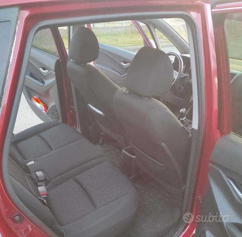 Usata Hyundai ix20 90 CV (66 kW) 2018 Rosso Utilitaria