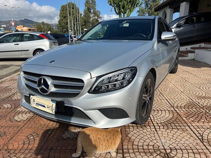 Usata Mercedes C180 Exclusive 116 CV (85 kW) 2019 Grigio Berlina