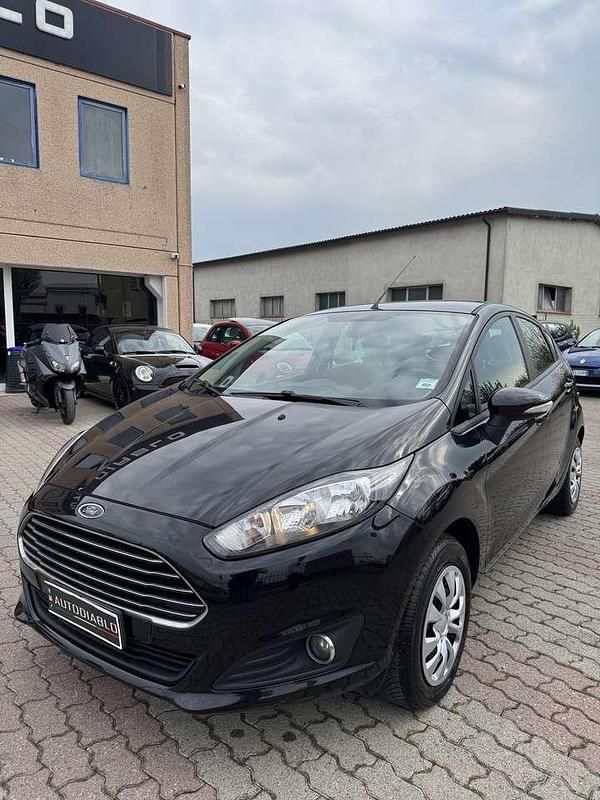 Usata Ford Fiesta Titanium 80 CV (58 kW) 2016 Nero Berlina