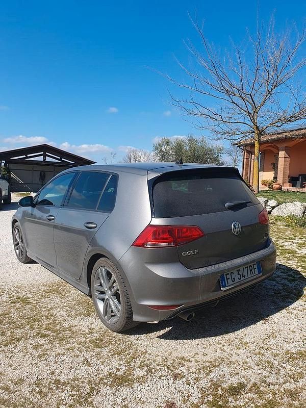 Usata VW Golf VII R-line 110 CV (80 kW) 2016 Grigio Berlina