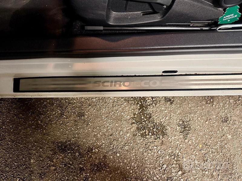 Usata VW Scirocco 122 CV (89 kW) 2010 Bianco Coupé