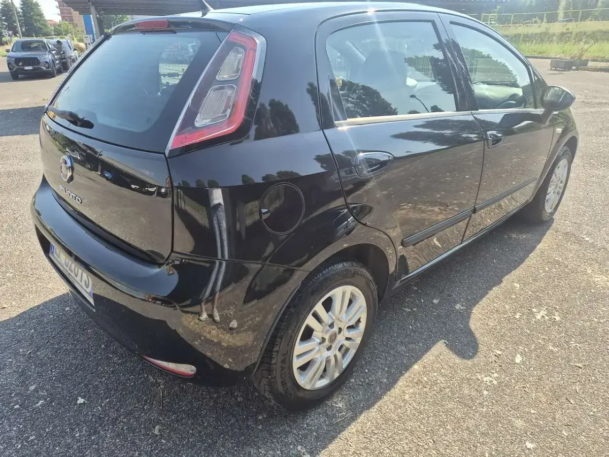 Usata Fiat Grande Punto 77 CV (56 kW) 2012 Other Utilitaria