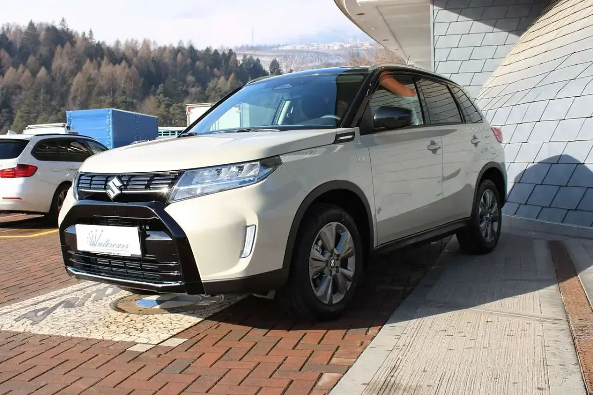 Nuova Suzuki Vitara Cool 110 CV (80 kW) 2026 Grigio SUV
