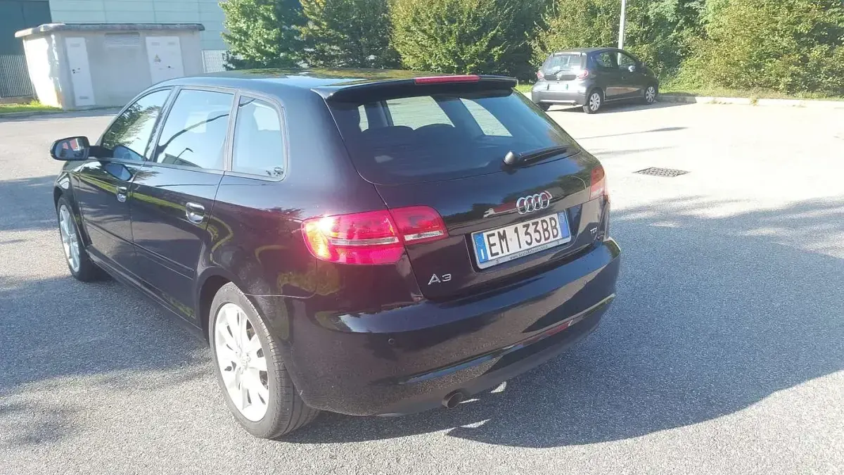 Usata Audi A3 Ambition 105 CV (77 kW) 2012 Nero Utilitaria