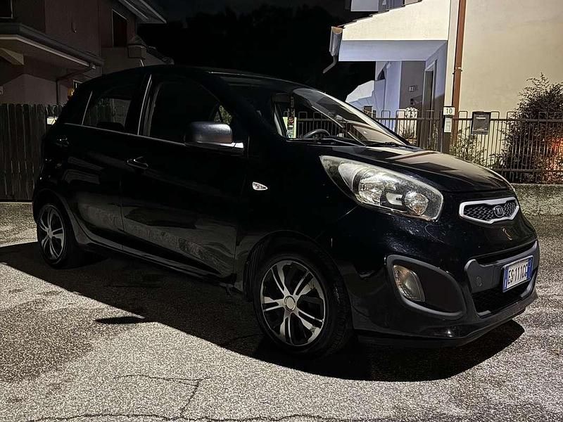 Usata Kia Picanto 68 CV (50 kW) 2013 Nero Utilitaria