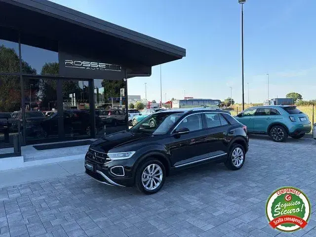 Usata VW T-Roc Style 116 CV (85 kW) 2025 Nero SUV